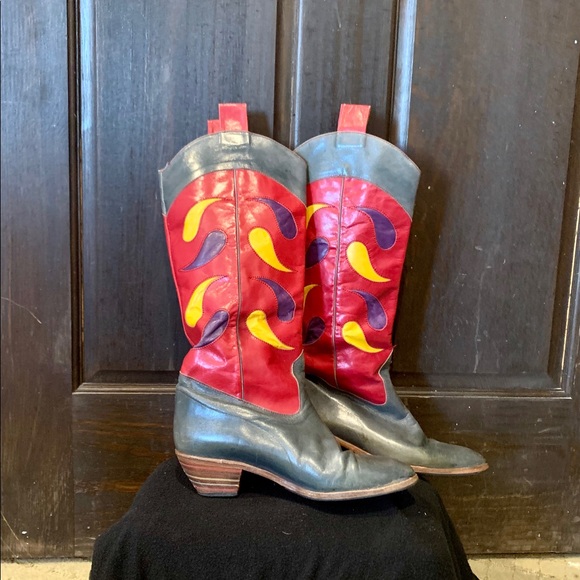 Caressa of Spain Shoes - Vintage Caressa Boots made in Spain